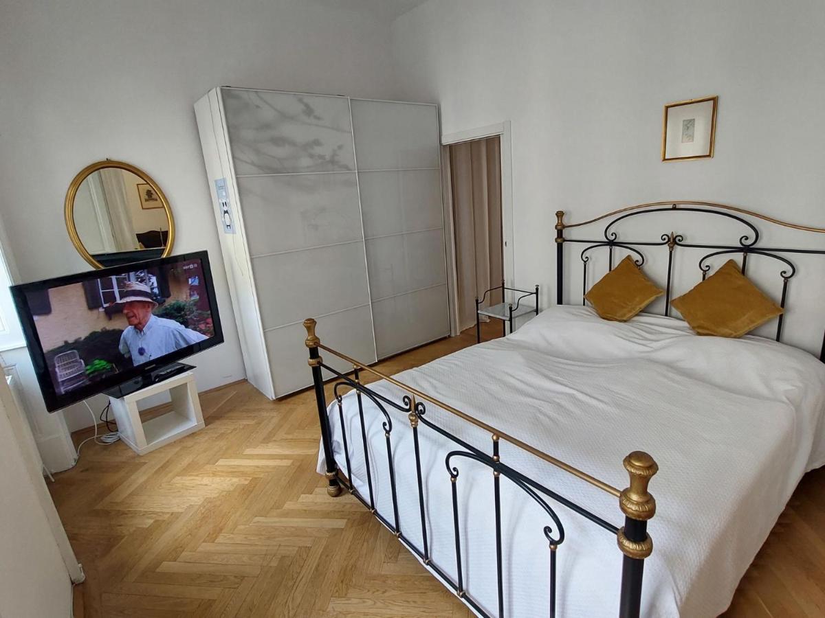 Appartement Am Sobieskiplatz By Interhome Wenen